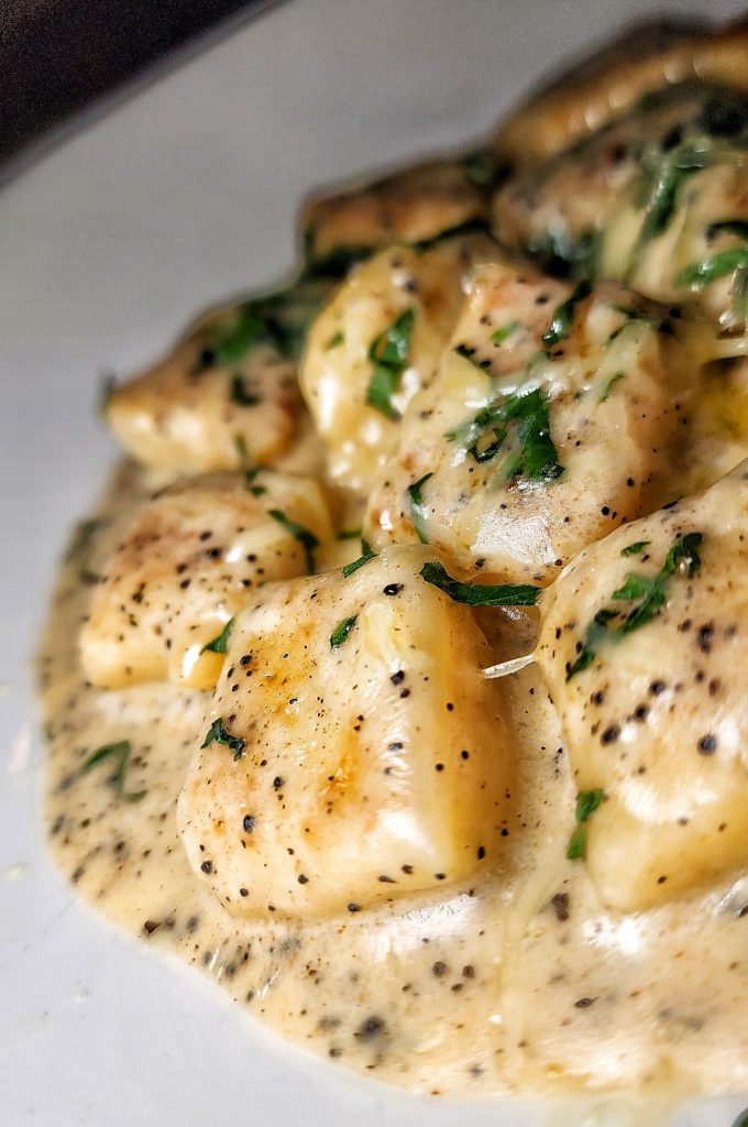 Le Rivage Le Rivage GNOCCHI À LA PARISIENNE Black Truffle Up close