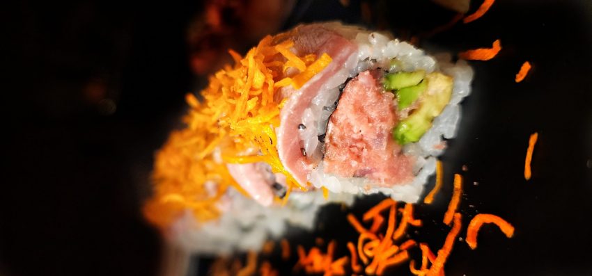 Reserve Cut Midtown Truffle Spicy Tuna Roll Hoz
