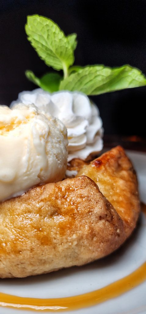 Chadwicks Apple Tart up close