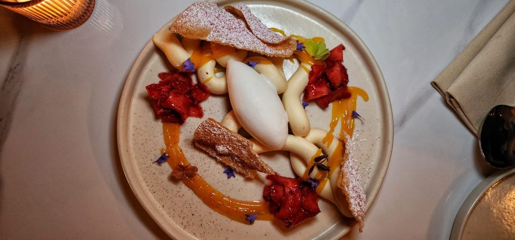 Dear Strangers Cheese cake Top