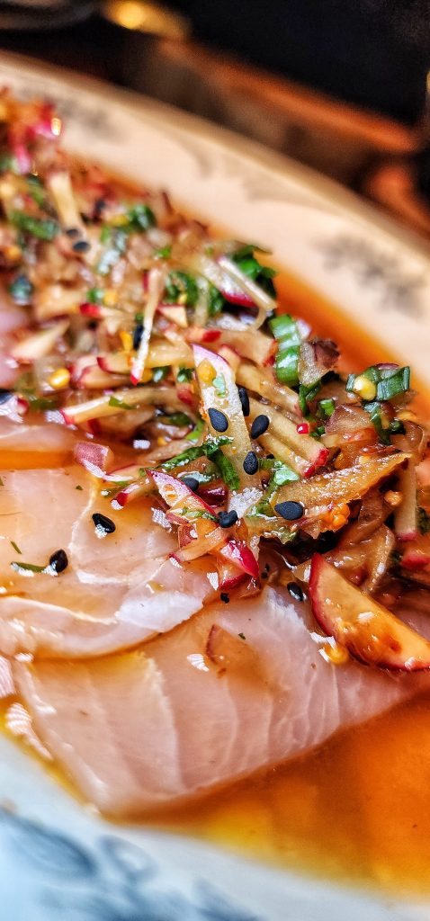 Cuerno New York Crudo de Hamachi
