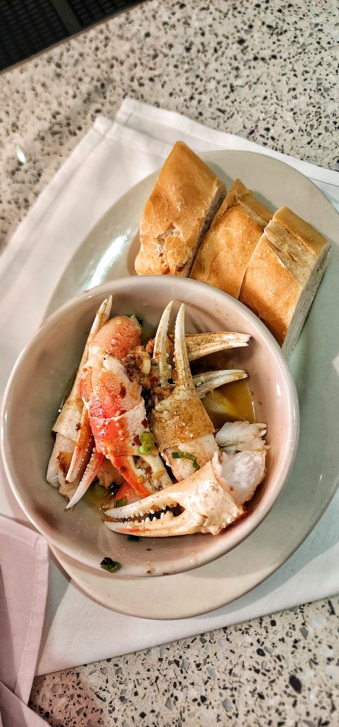 Coconuts SCOOBIES crab Claws top