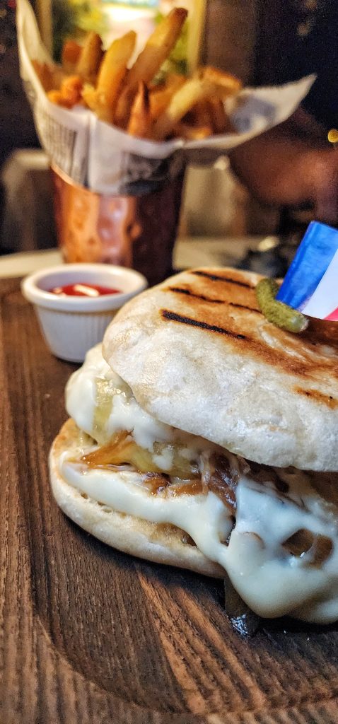 Le Rivage FRENCH ONION SOUP BURGER with fires