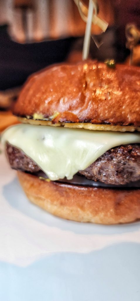 Bar Chimera NYC 550 BURGER