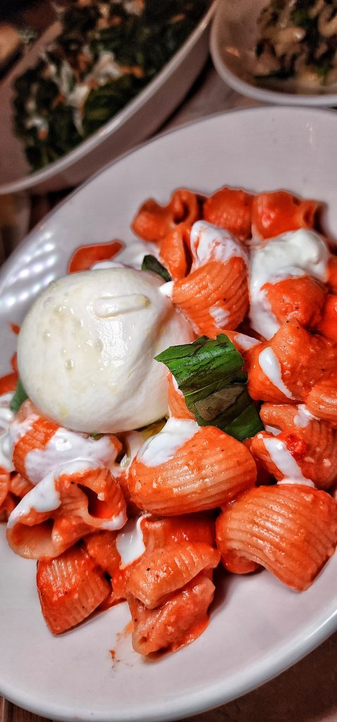 Le Pecora Bianca Rigatoni