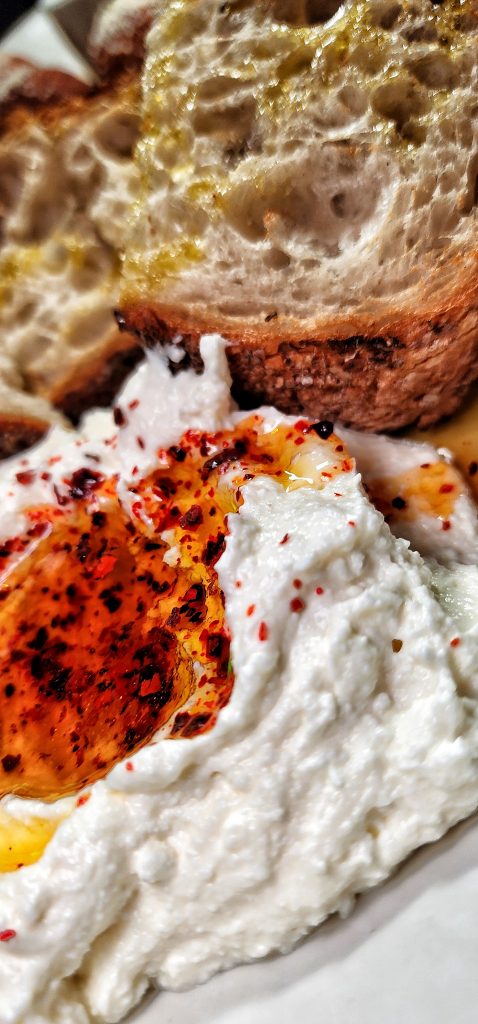 Le Pecora Bianca Whipped Ricotta