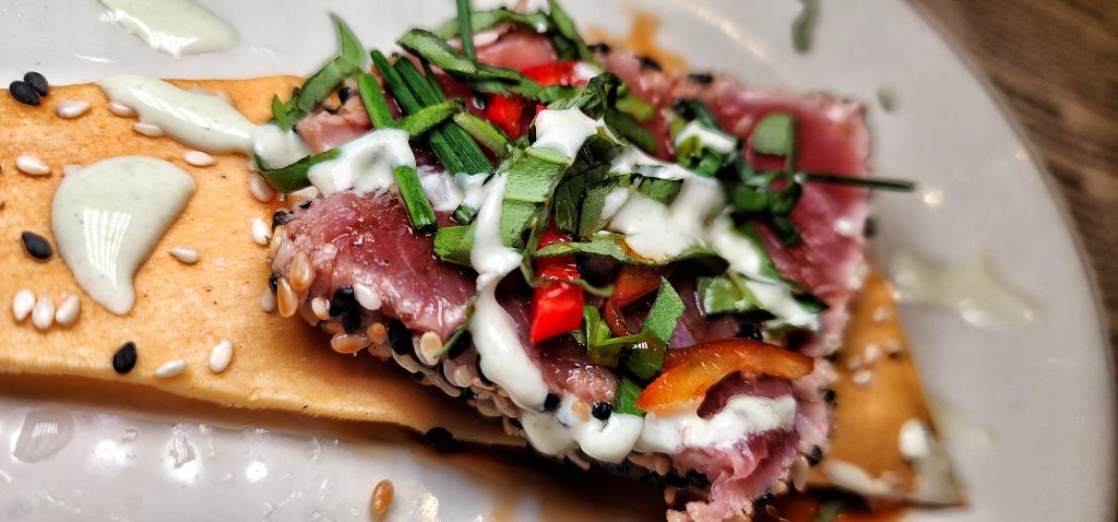 ahi tuna wonton crisps