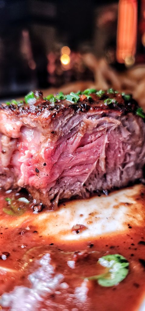 ribeye au poivre cut
