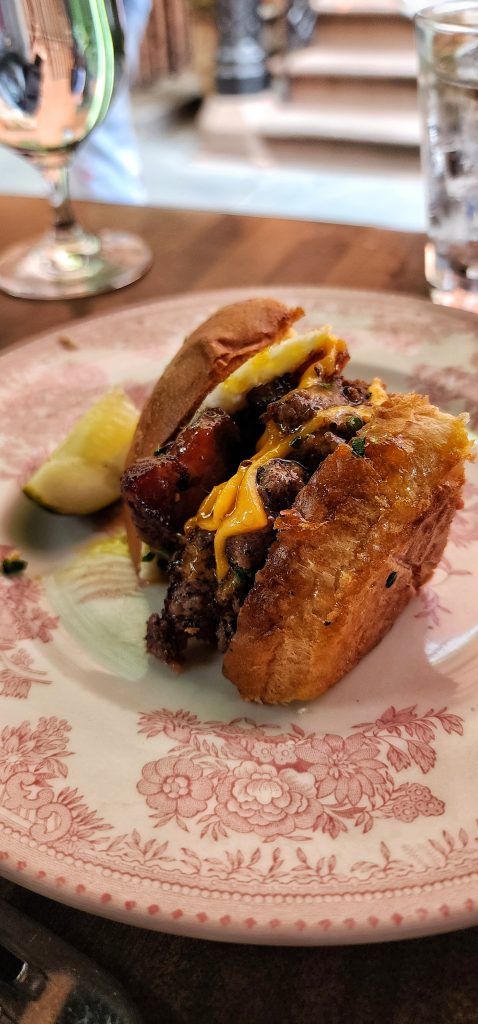 burger sliced quarters