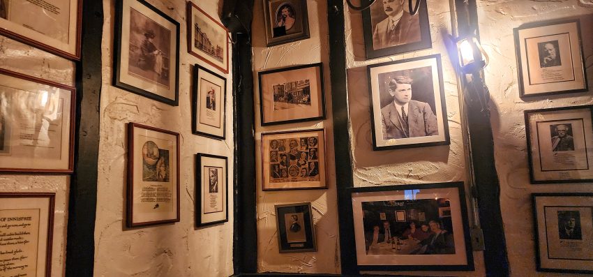 Mollys Pub NYC Gramercy Interior